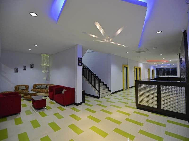 Reddoorz Premium At Hotel T-One Jambi Tanjungjohor Exterior foto